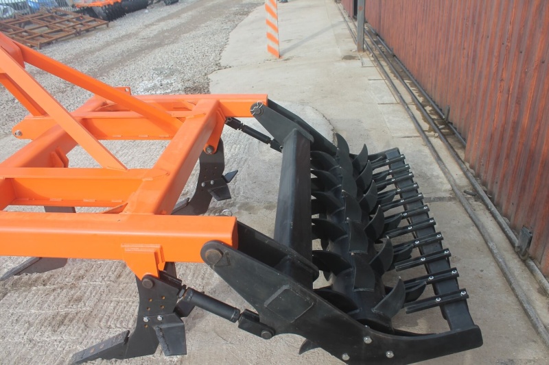 Плуг чизельный ПЧН-1,6 с зубчатым катком купить в Владикавказе – «БДН-АгроКубань», 9