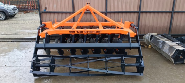 Борона дисковая навесная БДН 2,4х2Н с амортизаторами катка, 14 рабочих органов купить в Владикавказе – «БДН-АгроКубань», 2