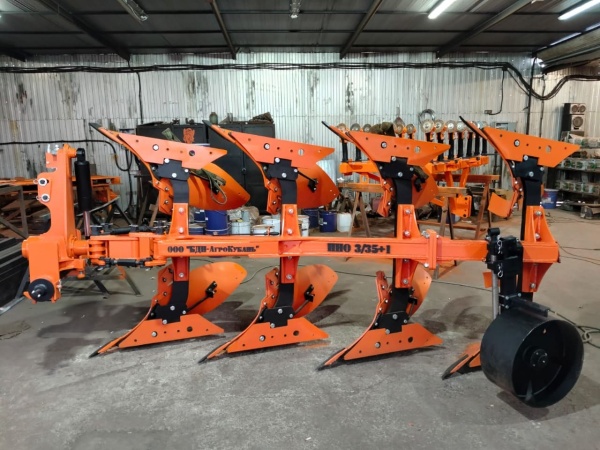 Плуг навесной оборотный 3/35+1 купить в Владикавказе – «БДН-АгроКубань», 2