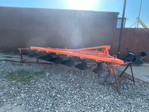 Плуг отвальный ПЛН 7-35 (7 корпусов) купить в Владикавказе – «БДН-АгроКубань», 5