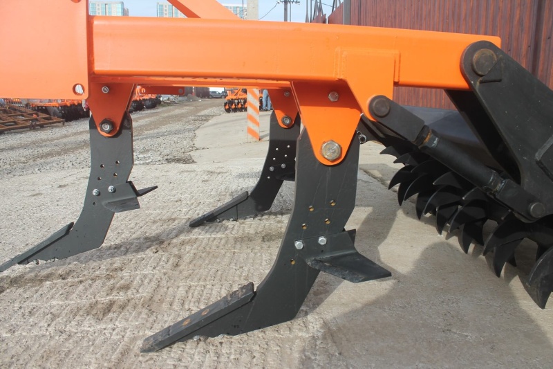 Плуг чизельный ПЧН-1,6 с зубчатым катком купить в Владикавказе – «БДН-АгроКубань», 11