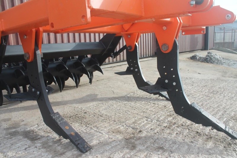 Плуг чизельный ПЧН-1,6 с зубчатым катком купить в Владикавказе – «БДН-АгроКубань», 12